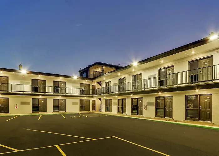 The Shamrock 3*